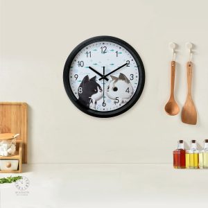Horloge enfant avec les personnages Tina et Masha, style ludique