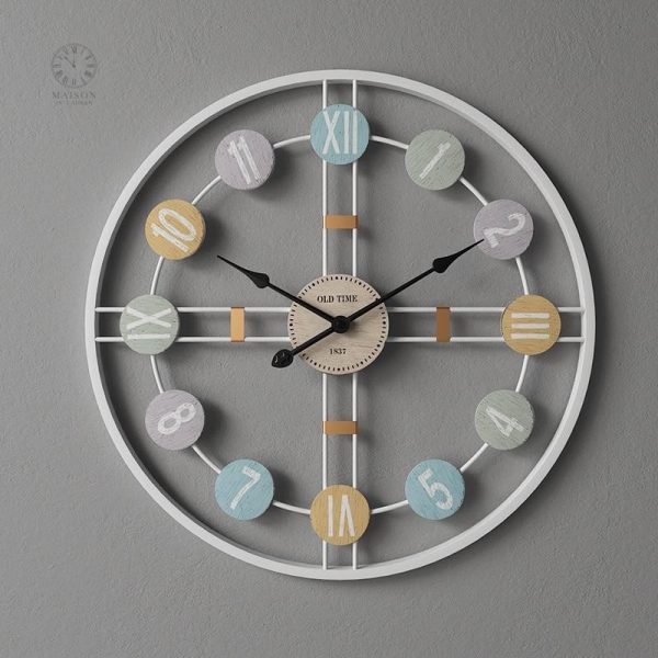Horloge murale XXL au charme intemporel
