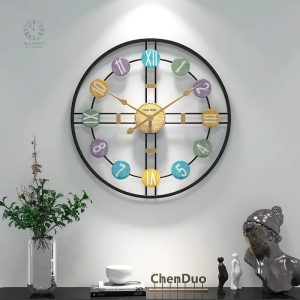 Horloge XXL en bois avec finition vintage