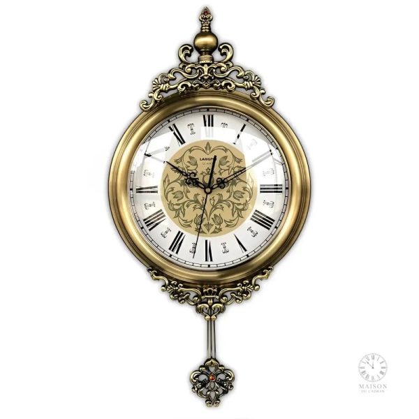 Horloge murale antique avec finition artisanale unique