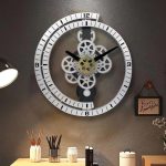 Horloge design industriel en métal et bois