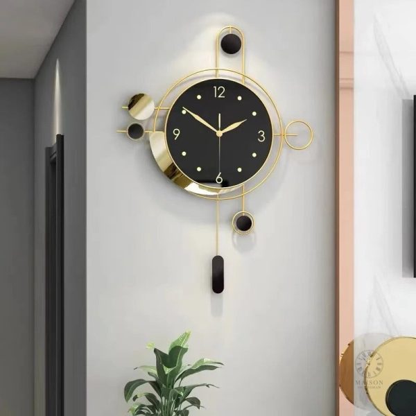 Design moderne d'horloge en métal