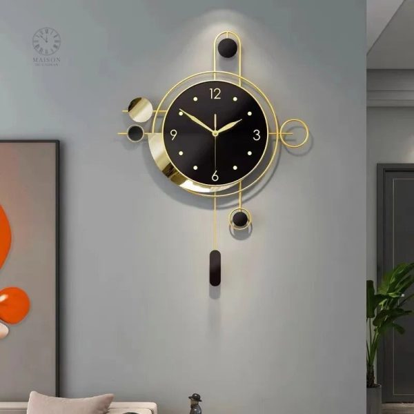 Horloge de luxe murale en métal