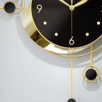 Style contemporain pour horloge en métal