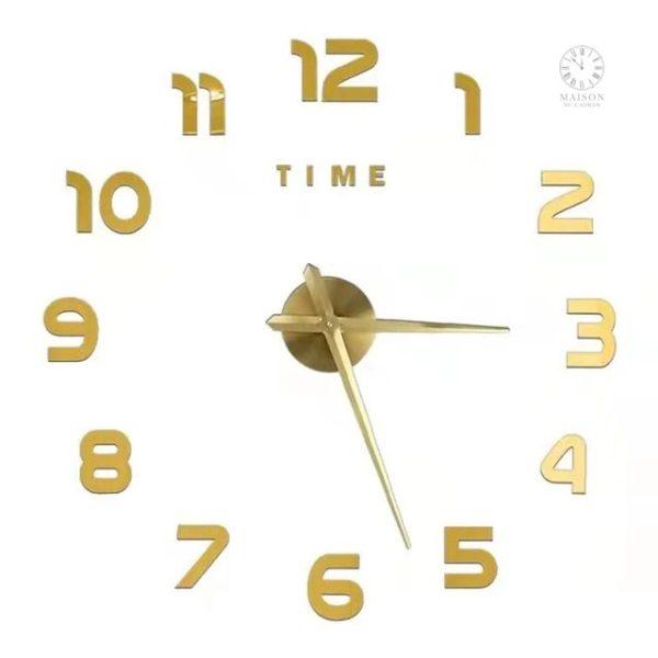 Horloge XXL décorative pour un intérieur tendance et spacieux