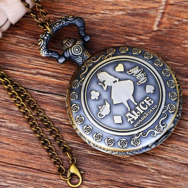 Accessoire vintage inspiré d'Alice au Pays des Merveilles