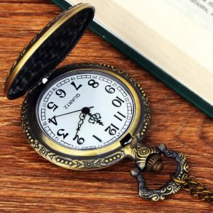 Montre gousset élégante avec design Alice