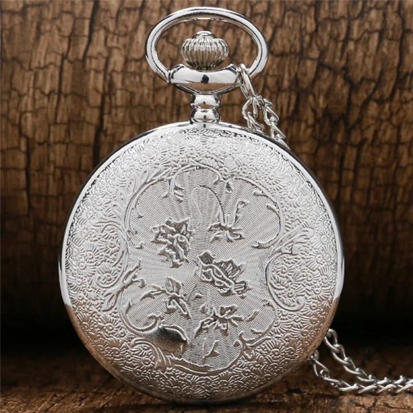 Montre gousset en argent au design intemporel
