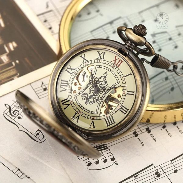 Montre gousset classique avec mécanisme visible