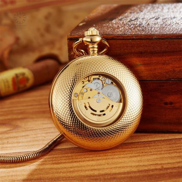 Montre gousset élégante avec finition soignée et style vintage