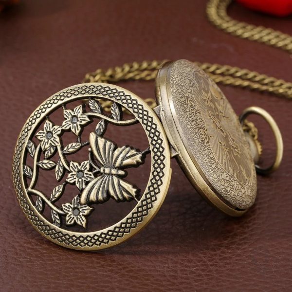 Montre à gousset avec motif papillon distinctif
