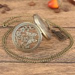 Élégante montre gousset inspirée des papillons