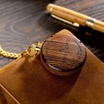 Accessoire classique : montre à gousset personnalisable