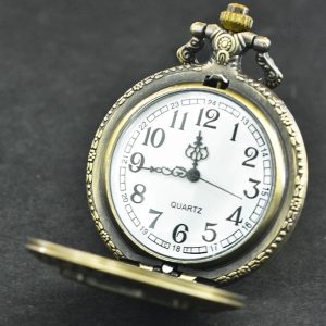 Montre à gousset en métal pour un charme intemporel
