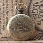 Montre gousset inspirée d'Alice au Pays des Merveilles
