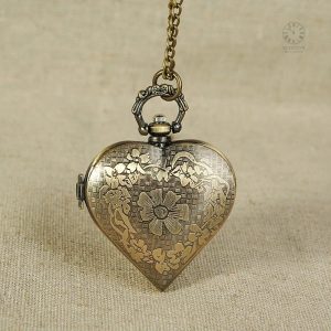 Accessoire vintage : Montre Gousset Coeur