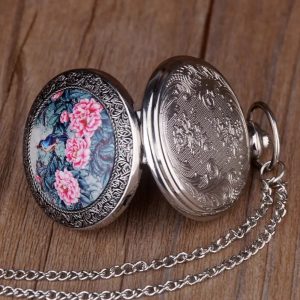 Design féminin de montre gousset, touche rétro