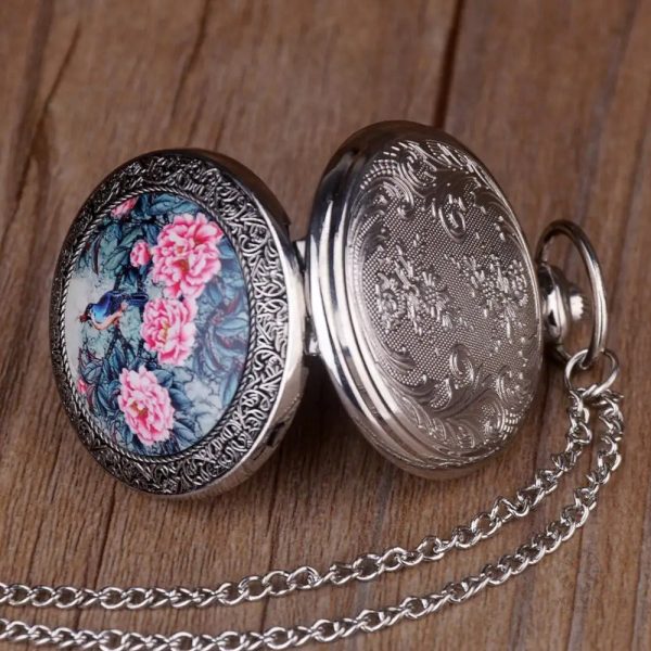 Design féminin de montre gousset, touche rétro