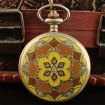 Montre Gousset Fleur Vintage en design élégant