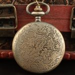 Montre gousset à motif floral vintage