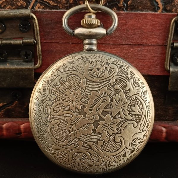 Montre gousset à motif floral vintage