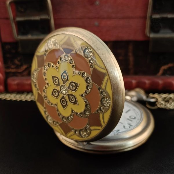 Élégante montre à gousset avec décoration florale