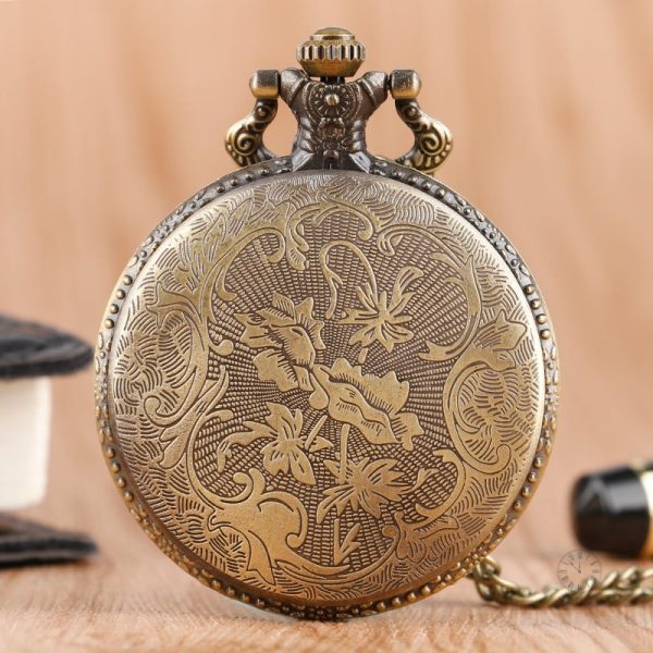 Montre gousset Fullmetal, style vintage et esthétique anime
