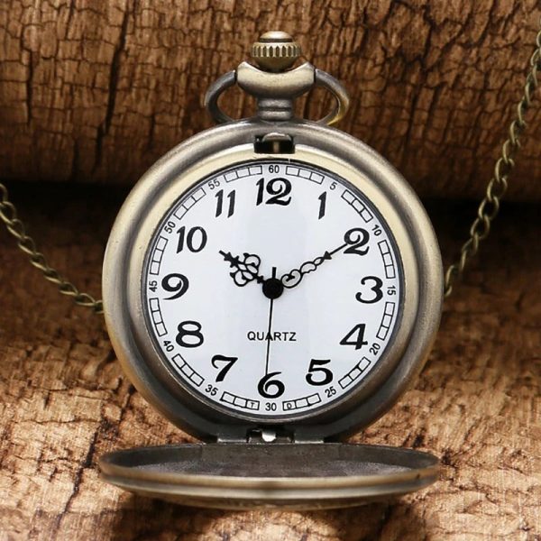 Montre Gousset au style raffiné avec chiffres romains
