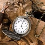 Montre gousset rétro avec design classique