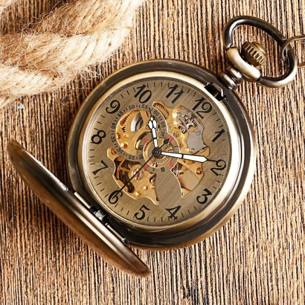 Montre de poche mécanique au design raffiné