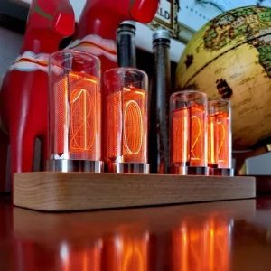 Horloge Nixie avec affichage à tubes lumineux