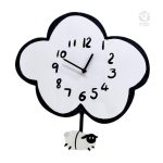 Horloge murale enfantine, design ludique et créatif