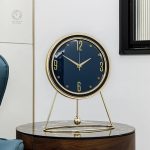 Horloge à poser avec style minimaliste