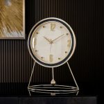 Horloge à poser esthétique en métal et verre