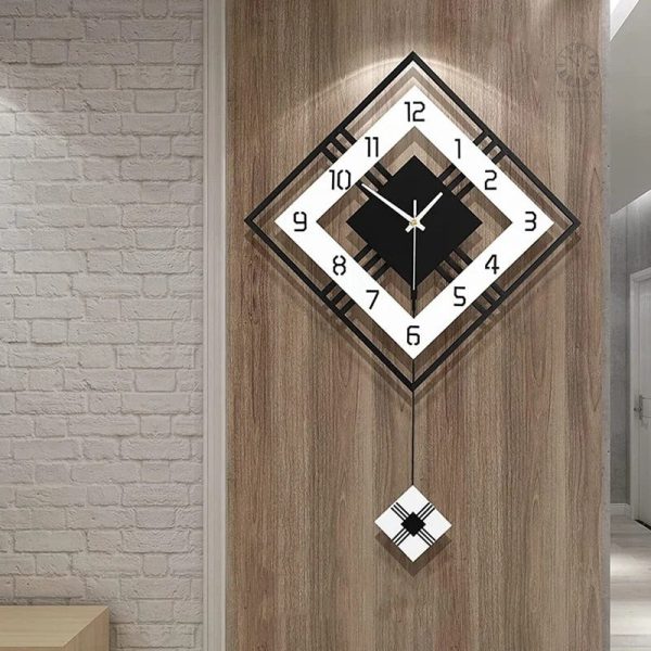Horloge moderne minimaliste en couleur neutre