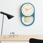 Pendule murale moderne au design élégant