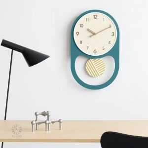 Pendule murale moderne au design élégant