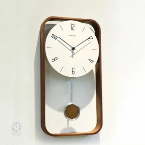 Horloge murale avec style moderne et épuré