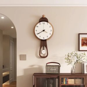 Pendule murale moderne en design élégant