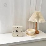 Horloge à poser compacte pour décoration intérieure
