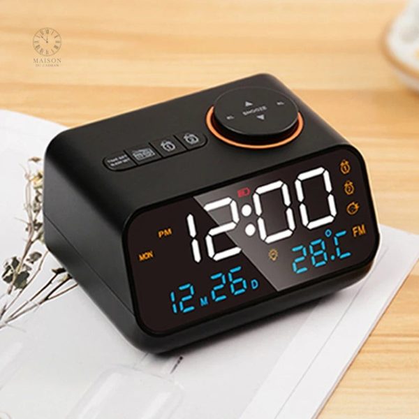 Radio réveil compact idéal pour les tables de nuit