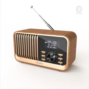 Radio-Réveil avec finition en bois naturel esthétiquement plaisant