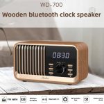 Réveil vintage en bois, parfait pour une décoration classique