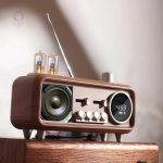 Réveil radio au style vintage pour une ambiance nostalgique