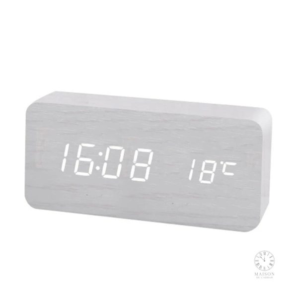 Réveil compact idéal pour les voyages ou le bureau