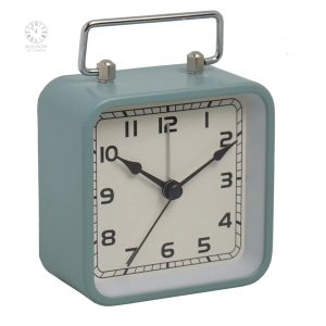 Horloge à aiguilles au design vintage