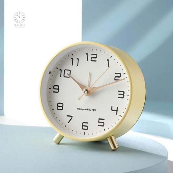 Réveil analogique compact pour table de nuit