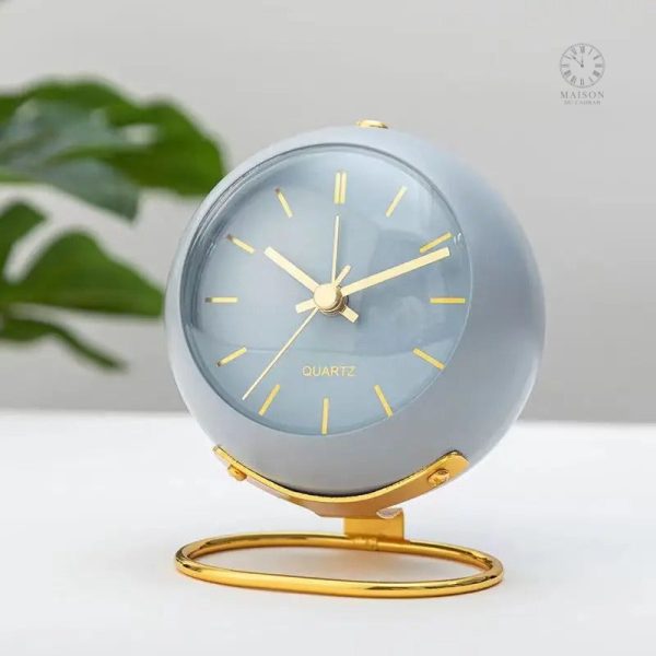 Réveil classique avec design épuré