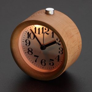 Horloge LED en bois élégant