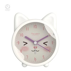 Réveil esthétique chat pour une touche originale